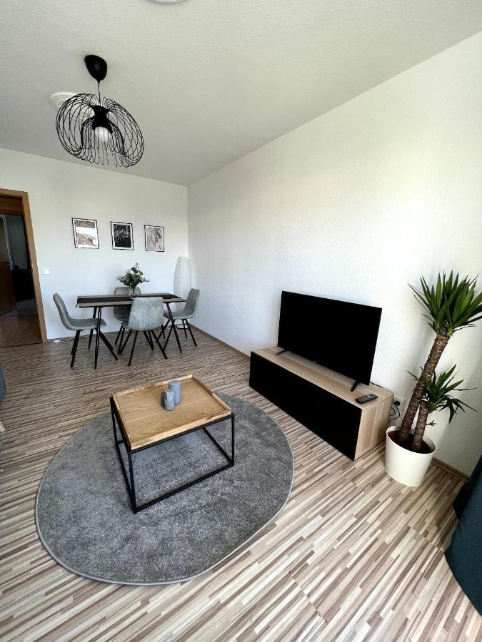 Mönchengladbach Cosy, Modern 1 Bedroom Apartment מראה חיצוני תמונה